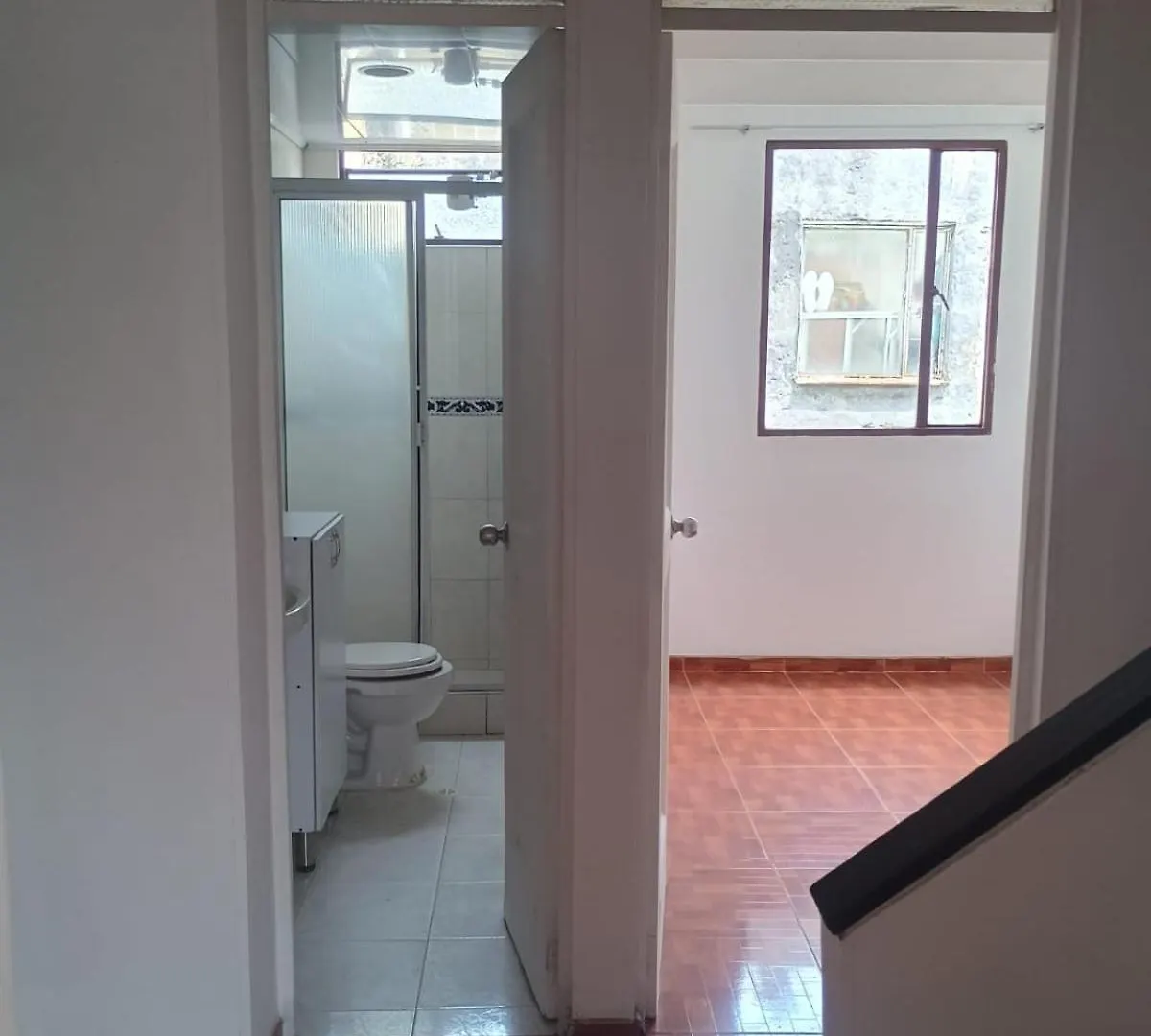 Habitacion Grande Y Calida Para 2 O 3 Personas Bogota Colombia